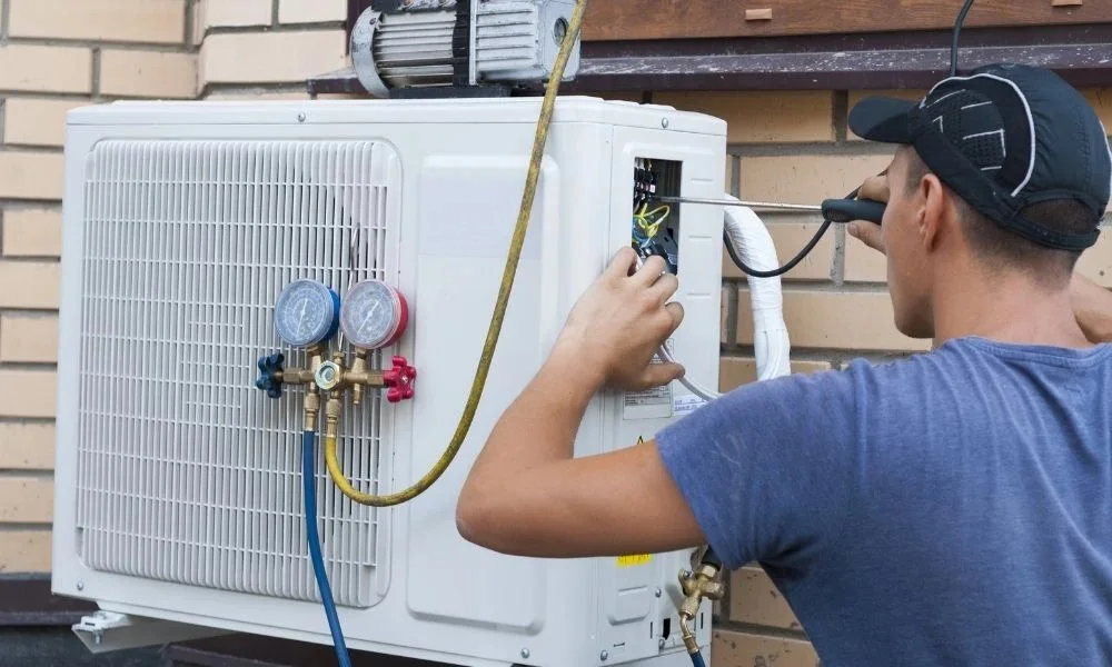 Predict a Leakage in the Air Conditioner Refrigerant