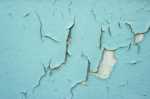 Why Is Paint Peeling Off in Dubai