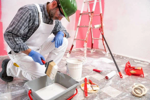 painting worker in Dubai
